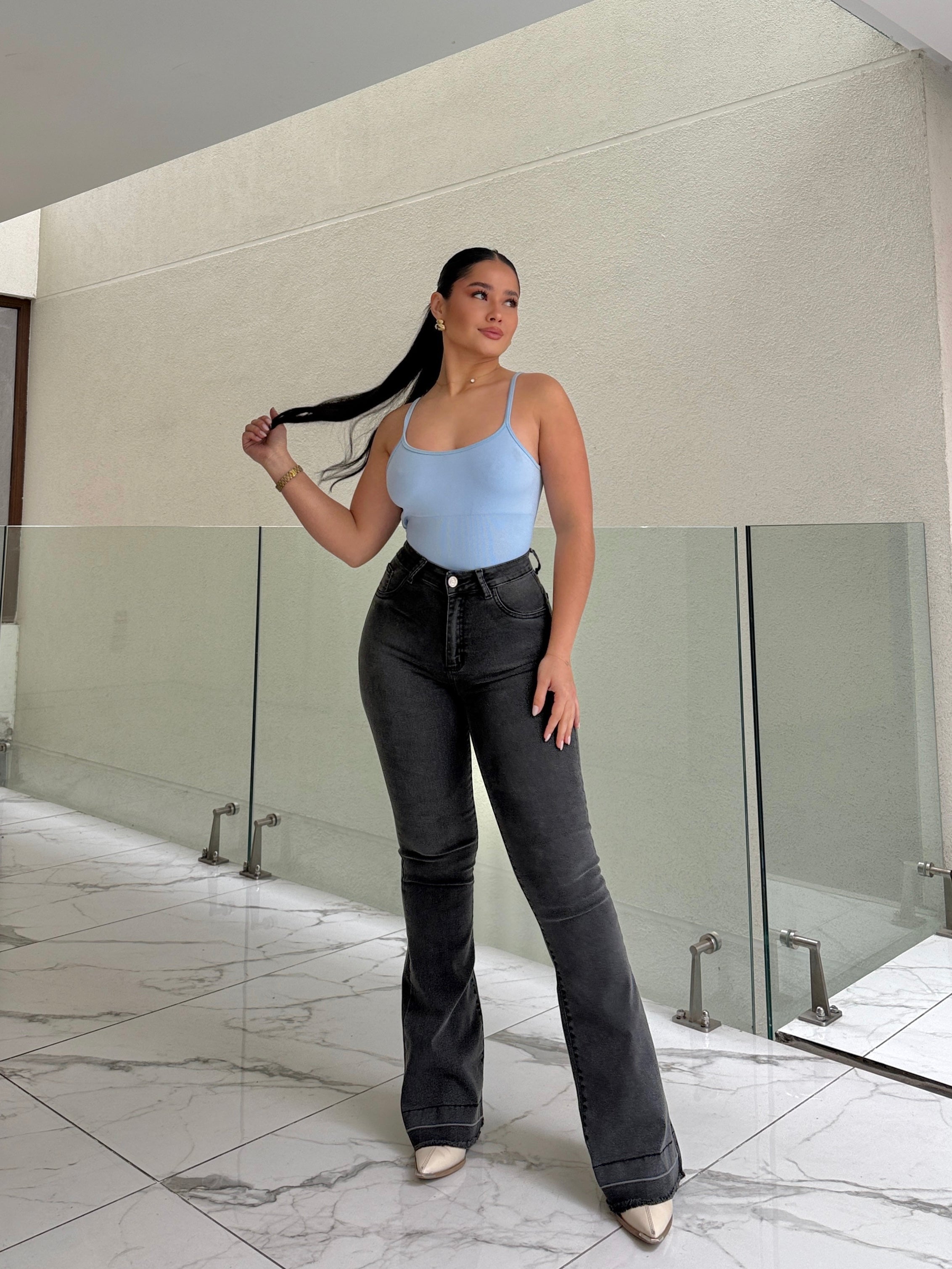 FLARE JEANS SIN BASTA