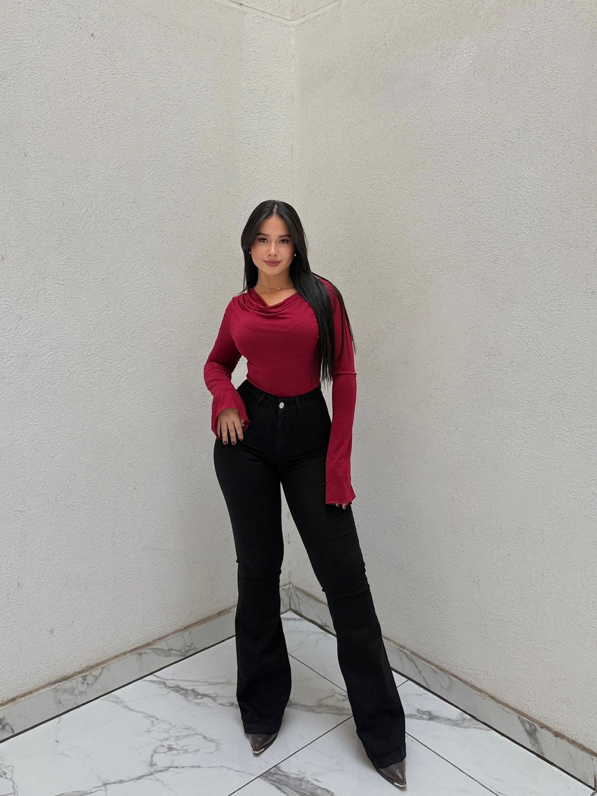 FLARE BLACK