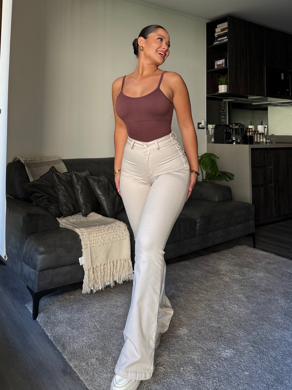 FLARE JEANS TRENZADO BEIGE