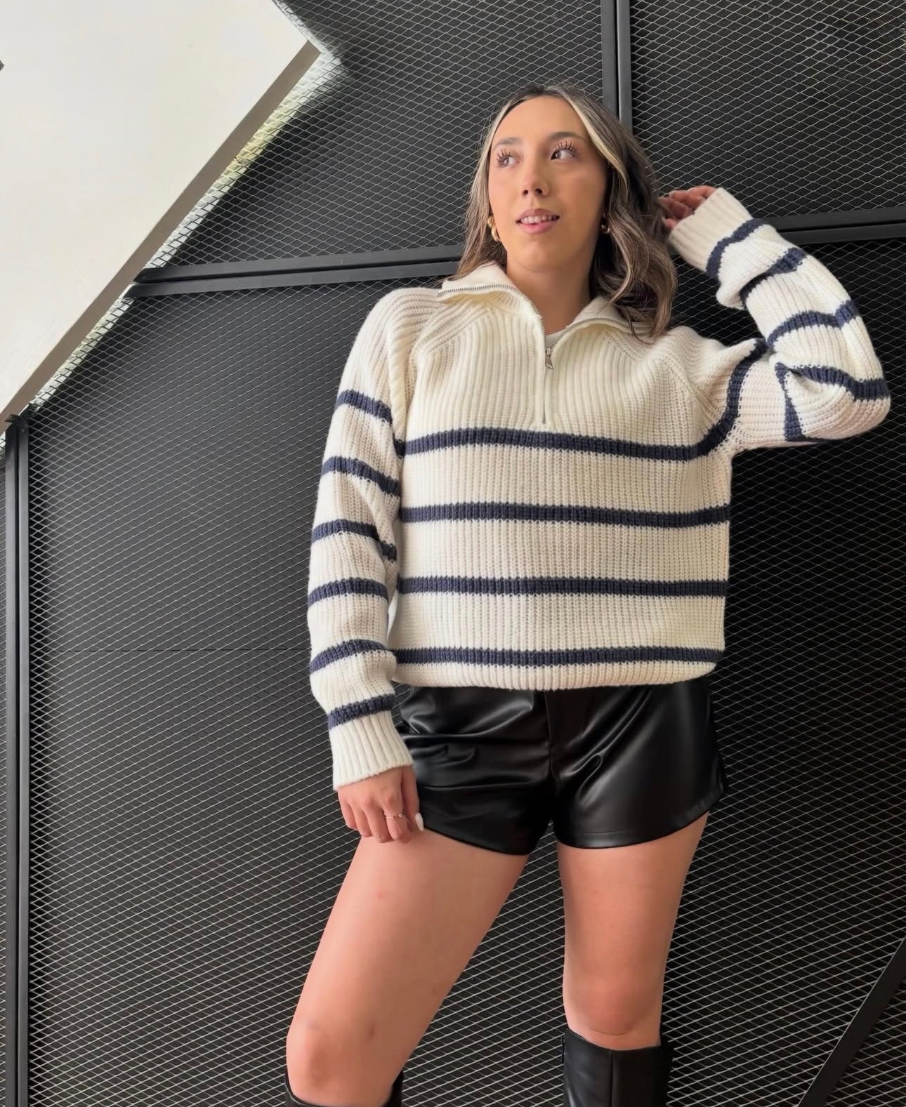 SWEATER LÍNEAS
